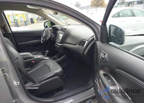 2019 Dodge Journey Crossroad из США, поврежденный, VIN 3C4PDCGG2KT717755